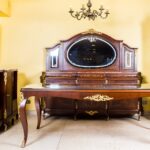 Philip dinning-room with copper