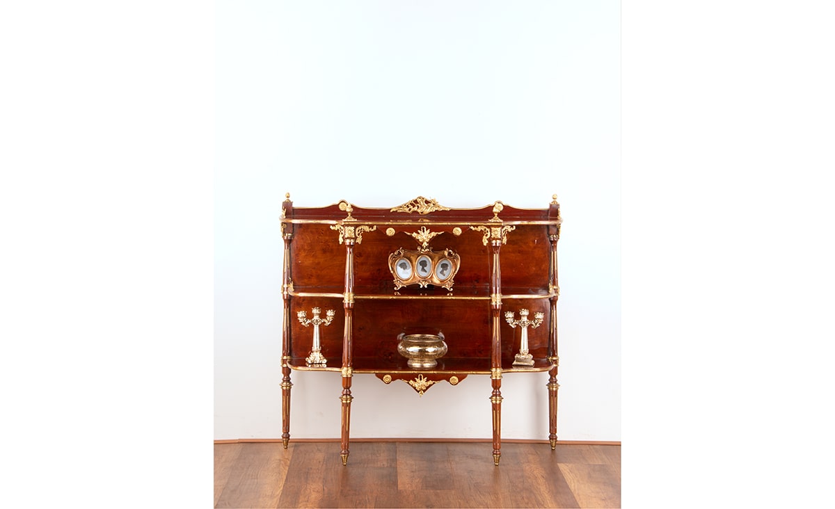 Handcrafted étagère with marquetry and copper
